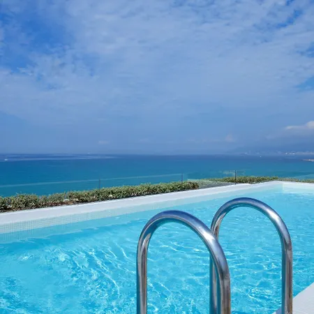 إتش إم تروبيكال