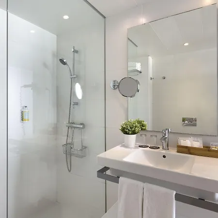 إتش إم تروبيكال بلايا ذي بالما