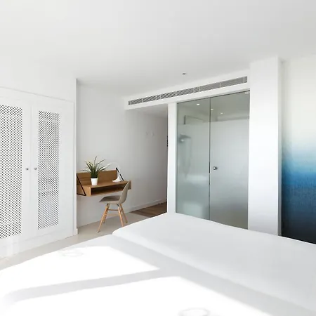 Hm Tropical Готель