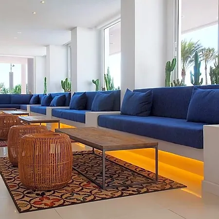 Hm Tropical Hotel