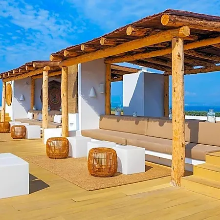 Hm Tropical Hotel