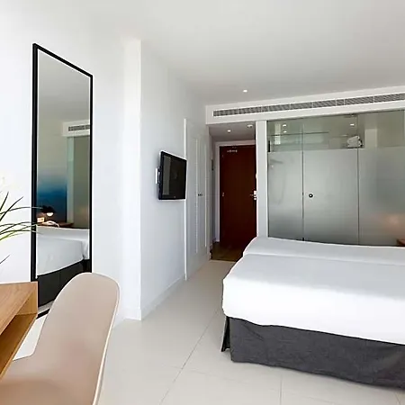 Hm Tropical Hotel 4*