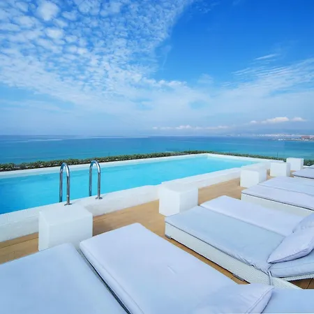 Hm Tropical Hotel 4*
