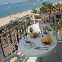 Hm Tropical Hotel