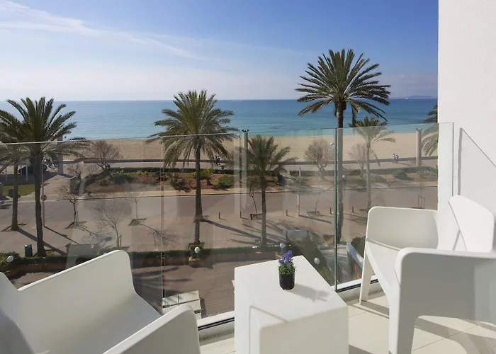 Hm Tropical Hotel 4*