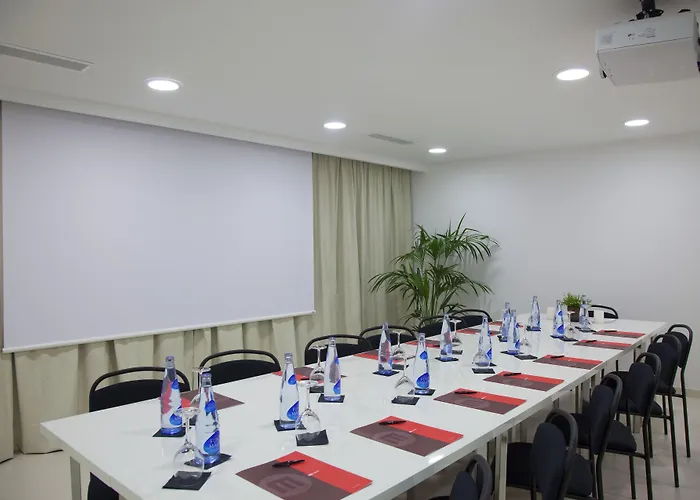 Hm Tropical Hotel 4*